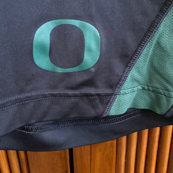 Nike Men’s University of Oregon DriFit shorts - Picture 2 of 10